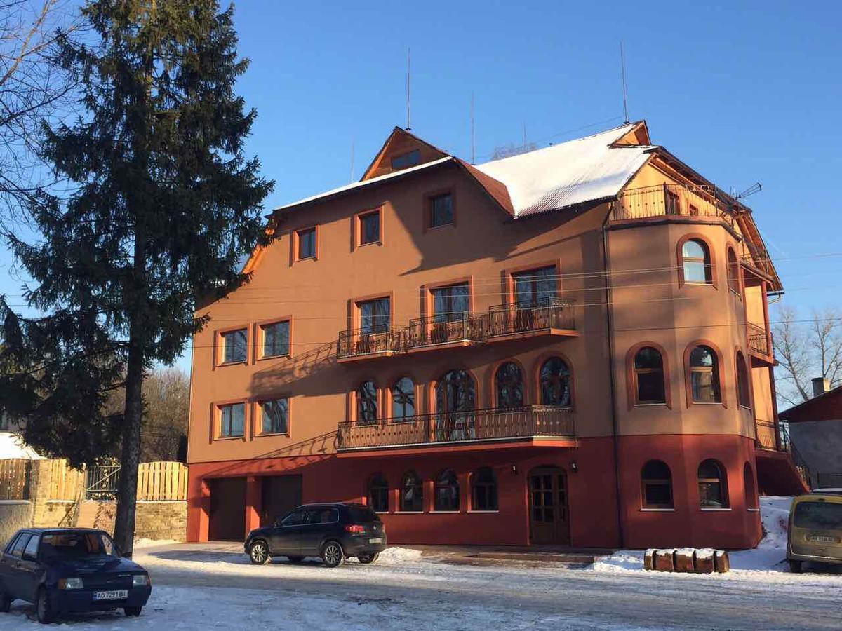 Franc Hotel Ясиня Екстериор снимка
