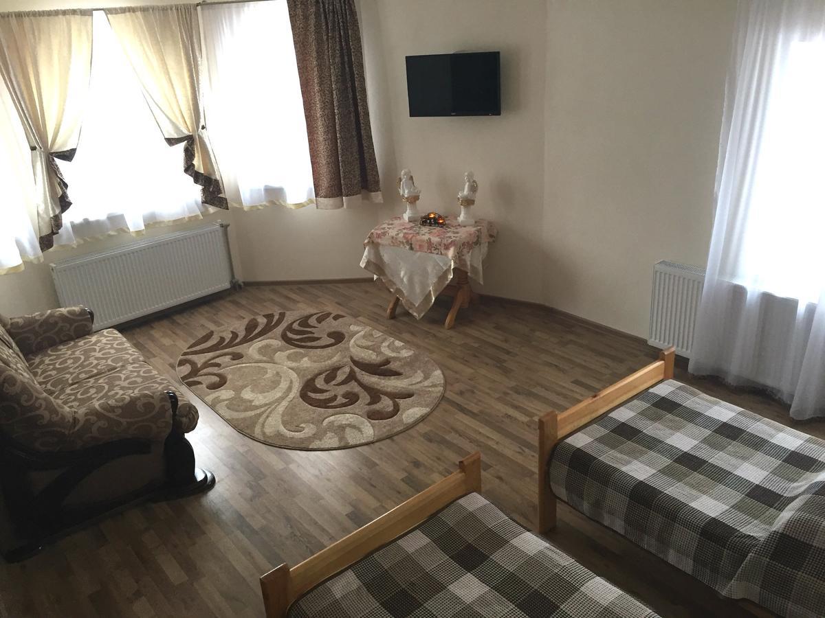 Franc Hotel Ясиня Екстериор снимка